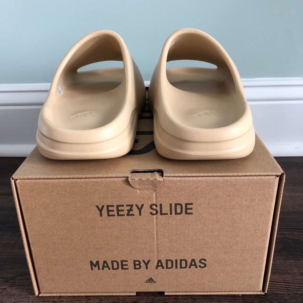 New Yeezy x adidas Slides Desert Sand. Size 9M - Picture 4 of 8